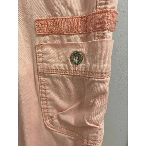 LEVI’S WOMEN PINK CAPRI PANTS SIZE 6 - Picture 3 of 9